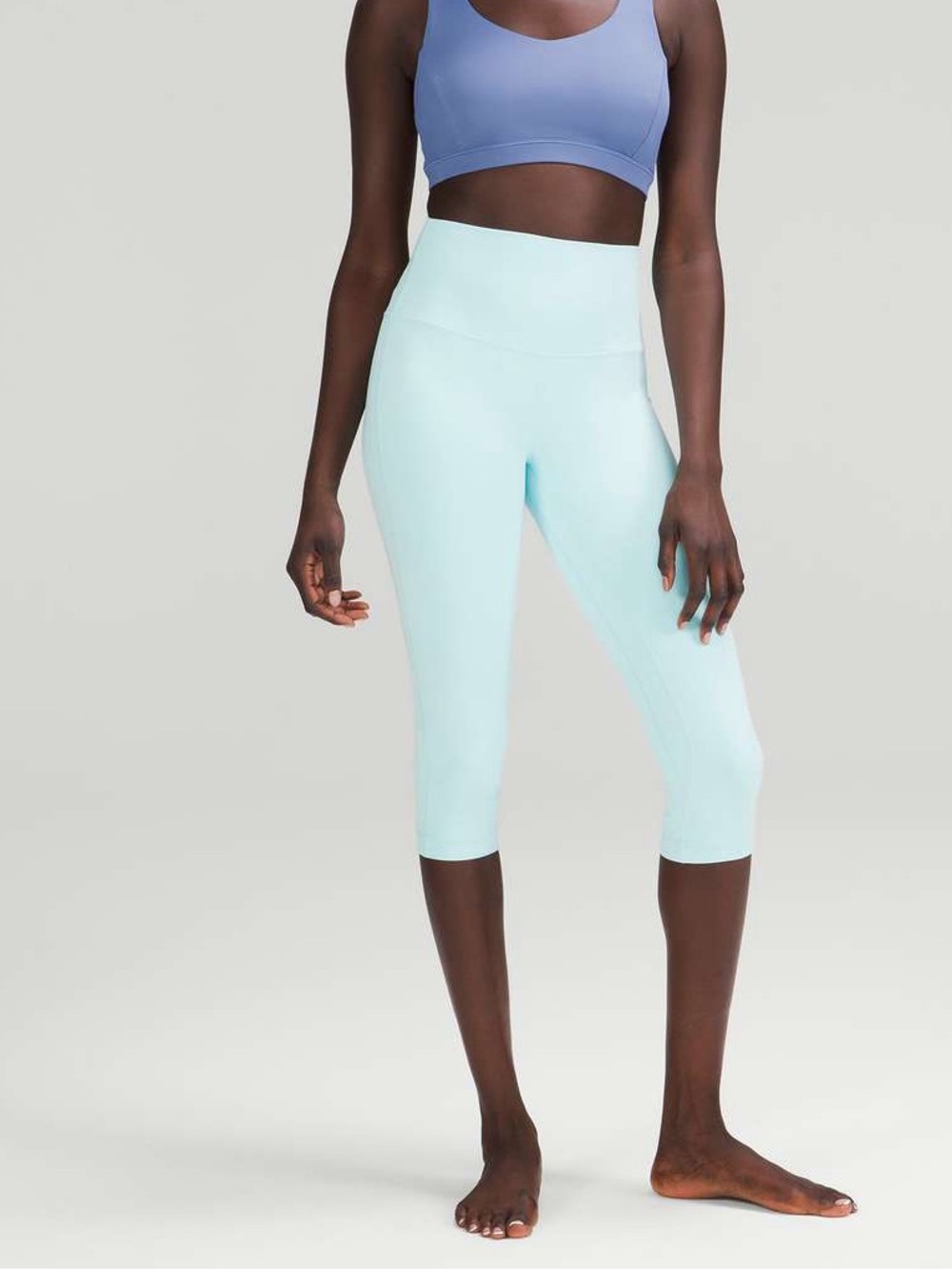 ☀️ Lululemon ☀️ pastel turquoise high rise cropped capris